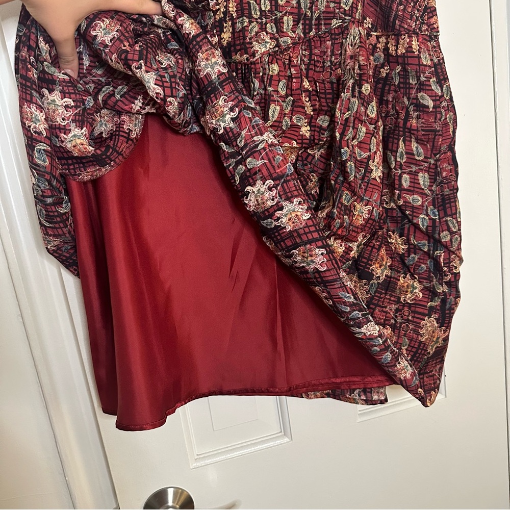 Peruvian Connection Silk Blend Skirt Red Floral Abstract Boho Lagenlook Mature - Picture 6 of 7